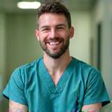 Tom Hemsworth, Senior Veterinary Nurse
